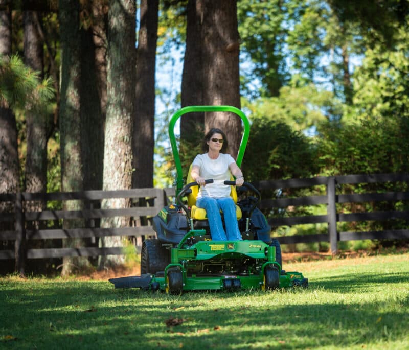 John Deere Z9 Commercial ZTrak™ Closeout John Deere Z9 Commercial ZTrak™ Closeout